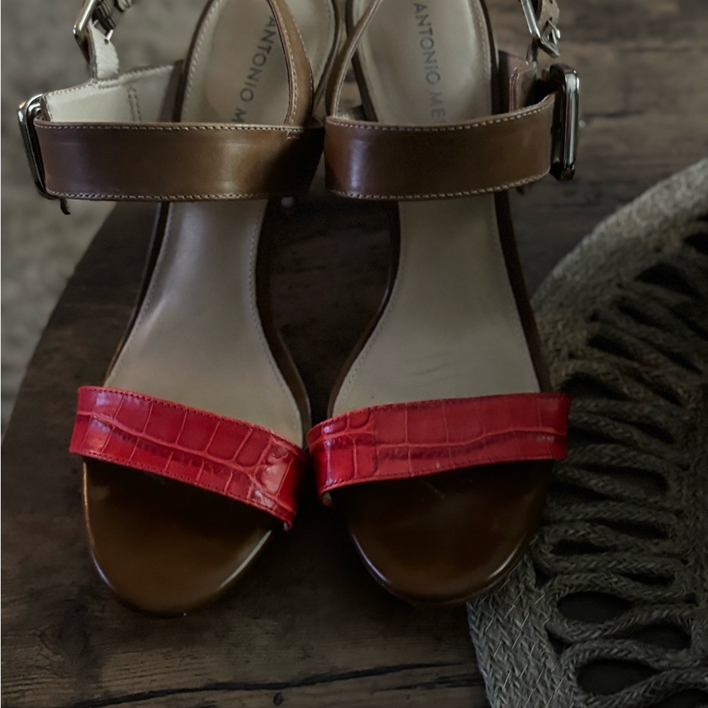 ANTONIO MELANI Brown and coral heels with Two-Strap Design